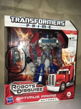Купить игрушки Трансформер «Optimus Prime», класс Robots In Disguise Voyager, из серии «Transformers Prime», 37991/37992 по цене 2 208 руб. от производителя Hasbro, Бренд: Transformers
